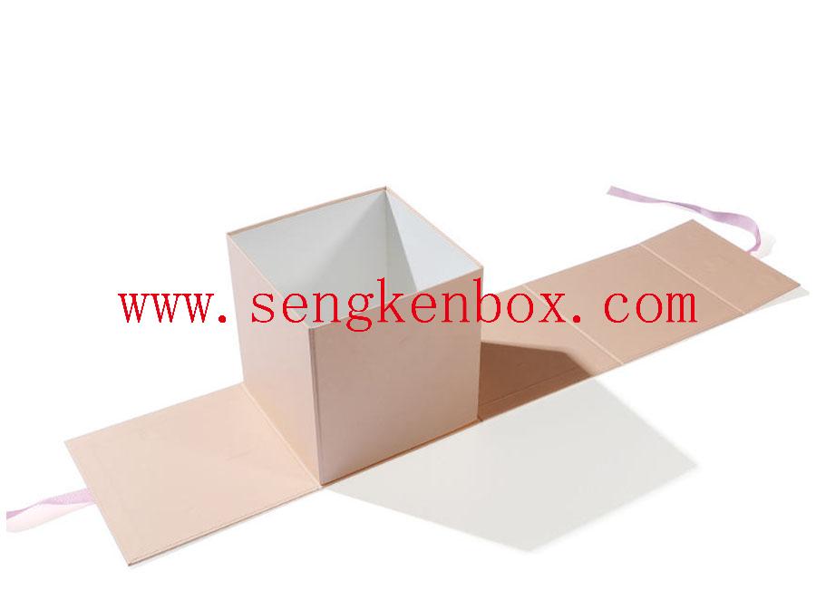 Caixa de presente de papel com tampa magnética
