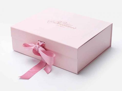 Custom Pink Girlish Foldable Magnetic Gift Box