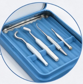Caixa de Lata com Dobradiça e Inserção de Silicone 73*104*H15mm